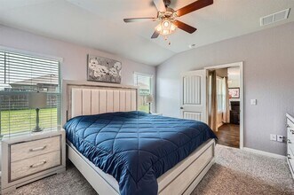 123 Harlan Dr in Hutto, TX - Building Photo - Building Photo