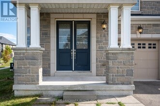 8 Dougherty Ct in Hamilton, ON - Building Photo - Building Photo