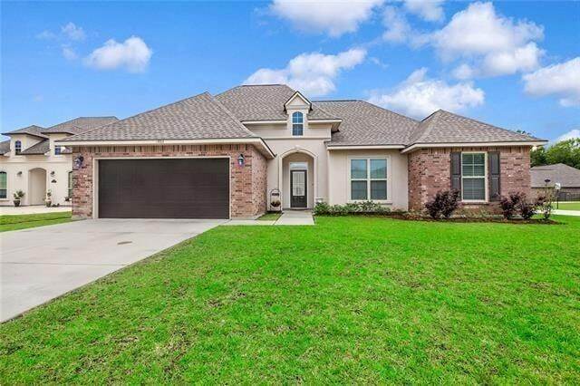 1933 Bryce Dr in Covington, LA - Building Photo