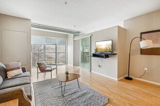616 Washington Ave S in Minneapolis, MN - Building Photo - Building Photo