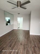 3919 Fairmont Pky, Unit 198 in Pasadena, TX - Building Photo - Building Photo