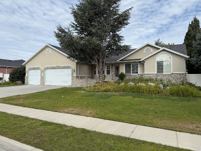 1008 Rambouillet Dr