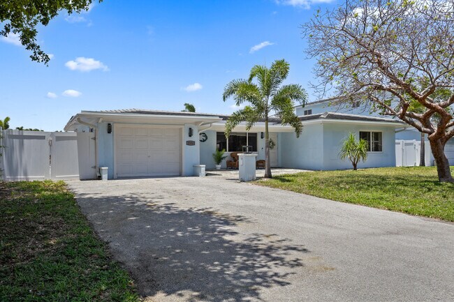 property at 2333 SE 11th St