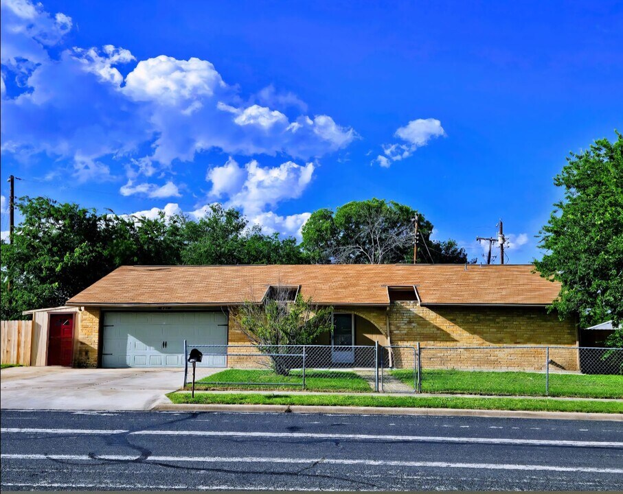 401 W Mary Jane Dr in Killeen, TX - Building Photo