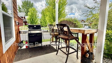206 Pomrankey Ln in Dover, ID - Building Photo - Building Photo