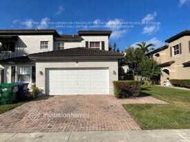 15277 SW 89th Terrace in Miami, FL - Building Photo