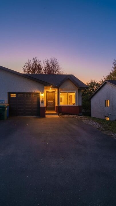 9 Heights Rd NE in Saint Michael, MN - Foto de edificio