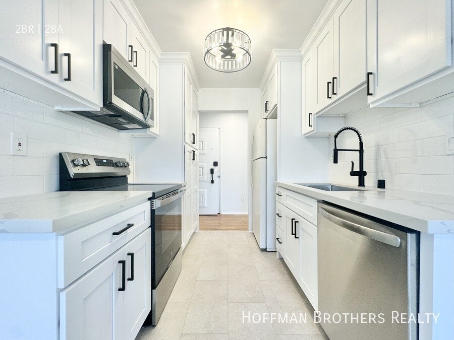 930 S Shenandoah St in Los Angeles, CA - Building Photo