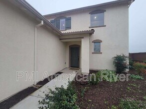 4033 Haflinger Wy in Roseville, CA - Building Photo - Building Photo