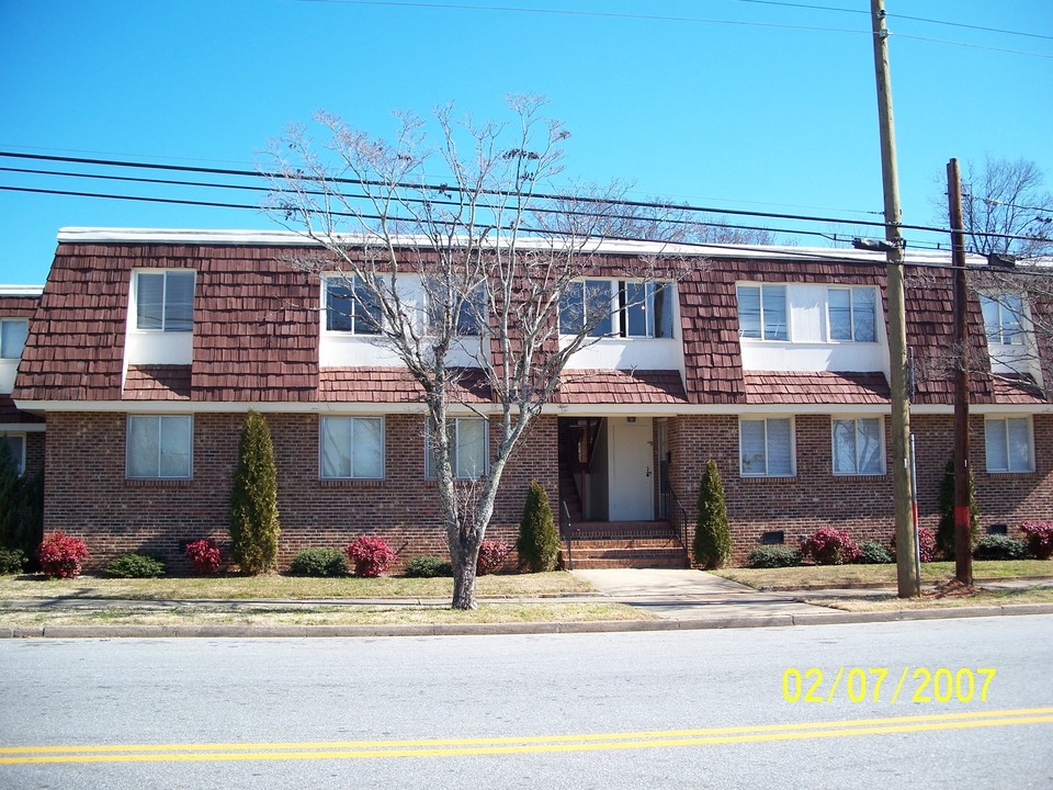 Spacious Apartments in Seneca, SC - Building Photo