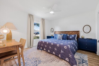 7516 22nd Ave W in Bradenton, FL - Foto de edificio - Building Photo