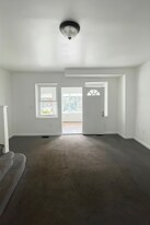 5638 Litchfield St in Philadelphia, PA - Building Photo