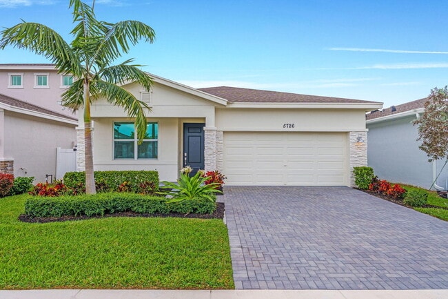5726 Graceful Wy