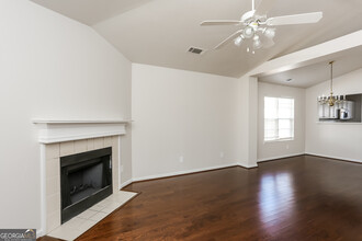 165 Lakeview Trail in Covington, GA - Building Photo - Building Photo
