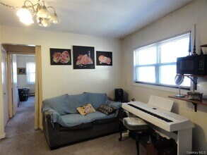 902 S Lake Blvd in Mahopac, NY - Building Photo - Building Photo