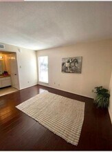 9000 Bissonnet St, Unit 307 in Houston, TX - Building Photo - Building Photo