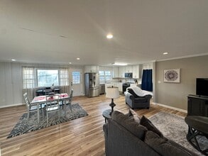 102 Highland Dr in Benton, KY - Building Photo - Building Photo