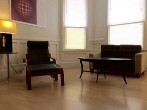 850 6th Ave, Unit A in Oakland, CA - Building Photo - Building Photo