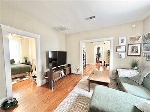 4409 Blossom St in Houston, TX - Building Photo - Building Photo