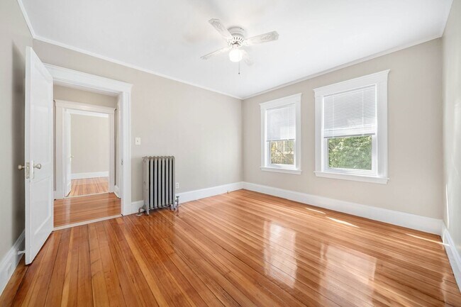 9 Bentley St in Boston, MA - Building Photo - Building Photo