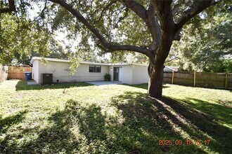 9432 84th St in Seminole, FL - Building Photo - Building Photo