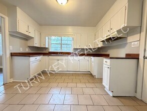 908 5 Mile Rd in Birmingham, AL - Foto de edificio - Building Photo