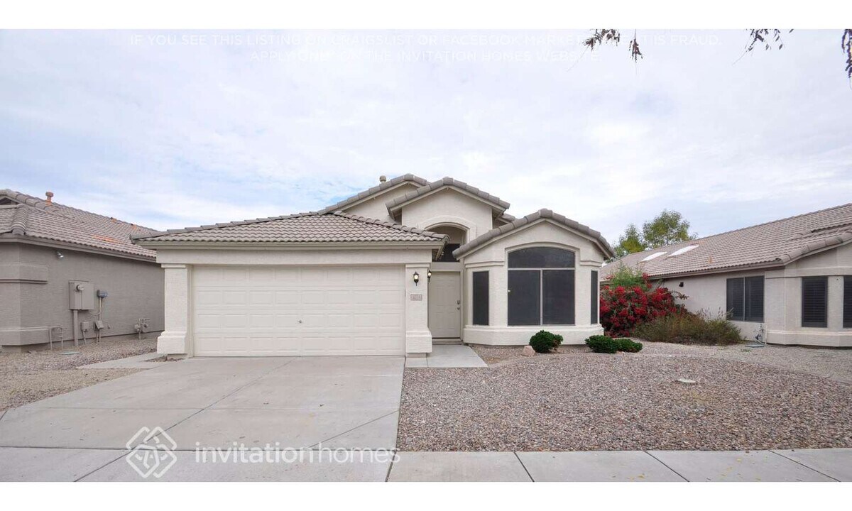 3034 E Captain Dreyfus Ave in Phoenix, AZ - Building Photo