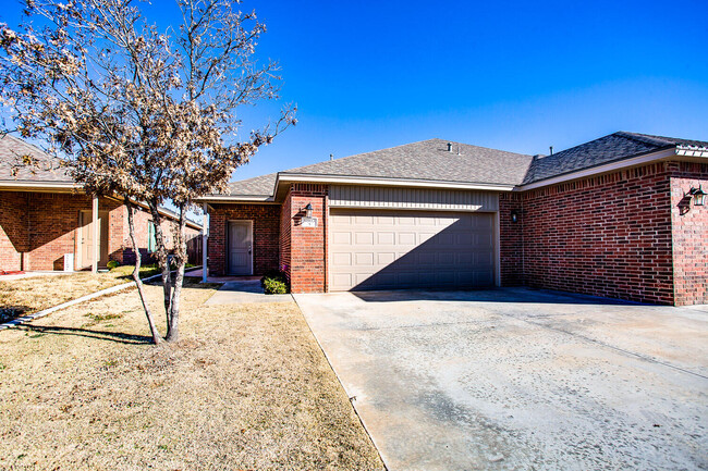 9803 Uvalde Ave in Lubbock, TX - Building Photo - Building Photo