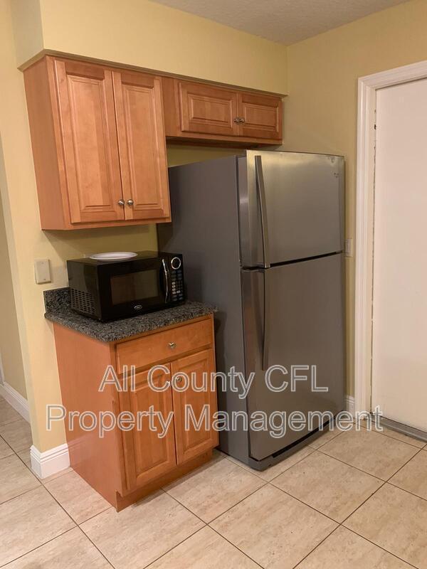 property at 617 Gray Squirrel Ct