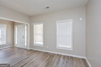 137 Lantana Dr in Locust Grove, GA - Building Photo - Building Photo