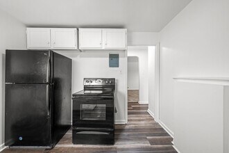 6840 E 23rd Ave in Denver, CO - Building Photo - Building Photo