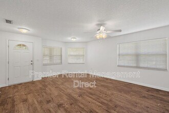 1401 Wood Duck Ln in Fruitland Park, FL - Building Photo - Building Photo