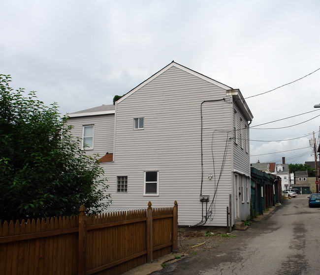 4773 Mitre Way in Pittsburgh, PA - Building Photo - Building Photo