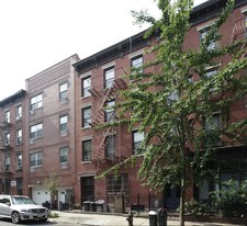 192 Sackett St Apartments