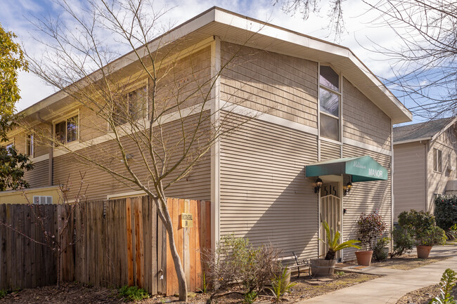 Midtown Manor Rooming House in Sacramento, CA - Building Photo - Building Photo