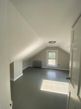 220 Broadway, Unit 220 in Cambridge, MA - Foto de edificio - Building Photo