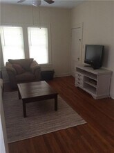 707 1/2 Graham Pl in Austin, TX - Building Photo - Building Photo