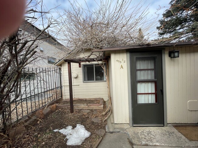 455 Arapahoe Ave, Unit A