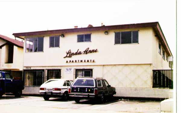 4370 51st St in San Diego, CA - Foto de edificio - Building Photo