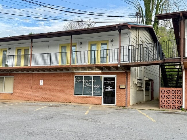 404 W Jackson Blvd in Jonesborough, TN - Building Photo - Building Photo