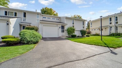 37 Blue Ridge Rd in Penfield, NY - Building Photo - Building Photo