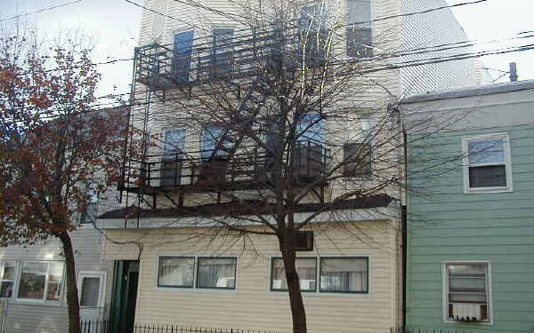 95 Beacon Ave in Jersey City, NJ - Building Photo - Building Photo