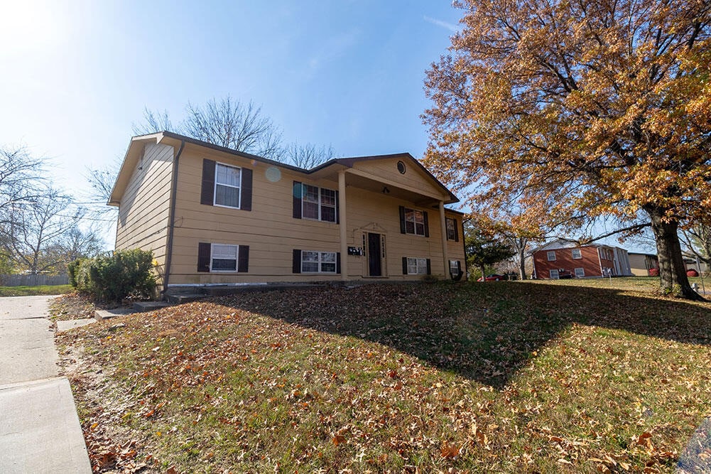 2904 Leeway Dr in Columbia, MO - Building Photo