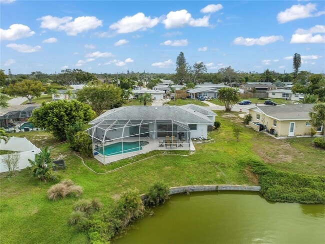 437 Hickory Rd in Venice, FL - Building Photo - Building Photo