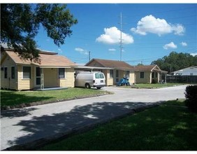 10953 70th Ave N in Seminole, FL - Building Photo - Building Photo