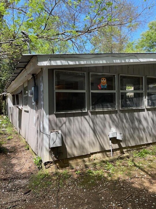2826 Friendly Ln in Columbia, SC - Building Photo