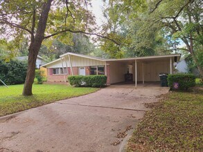 2409 Mimosa Dr in Tyler, TX - Foto de edificio - Building Photo