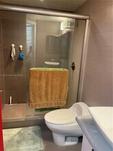 2541 Centergate Dr in Miramar, FL - Building Photo - Building Photo