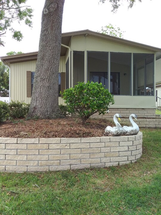 156 Pinewood Terrace in Safety Harbor, FL - Building Photo