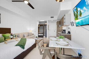 601 NE 1st Ave in Miami, FL - Building Photo